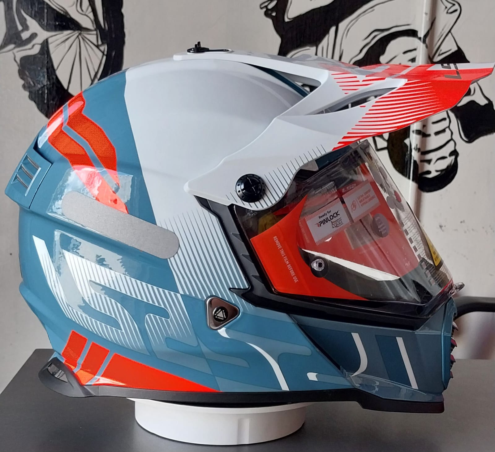 Pioneer white orange left.jpg